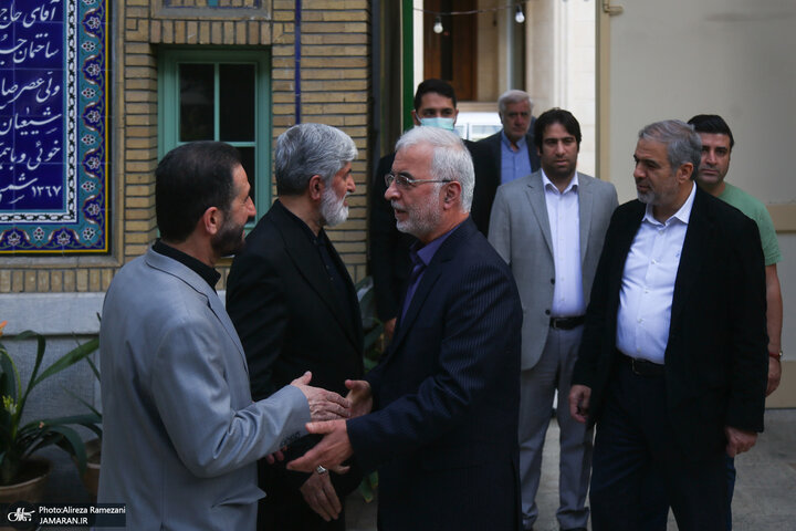 تصاویر | حسن روحانی، لاریجانی و چهرههای مطرح اصولگرا در مراسم ختم همسر شهید مطهری 20