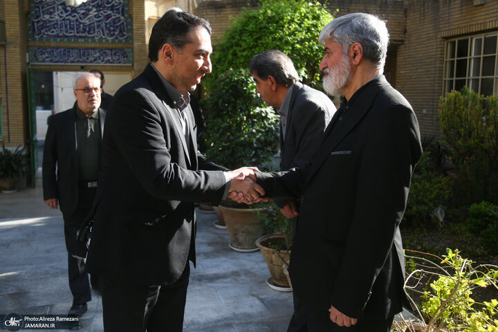 تصاویر | حسن روحانی، لاریجانی و چهرههای مطرح اصولگرا در مراسم ختم همسر شهید مطهری 34