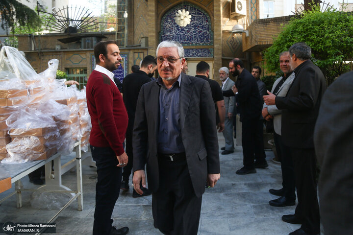 تصاویر | حسن روحانی، لاریجانی و چهرههای مطرح اصولگرا در مراسم ختم همسر شهید مطهری 41