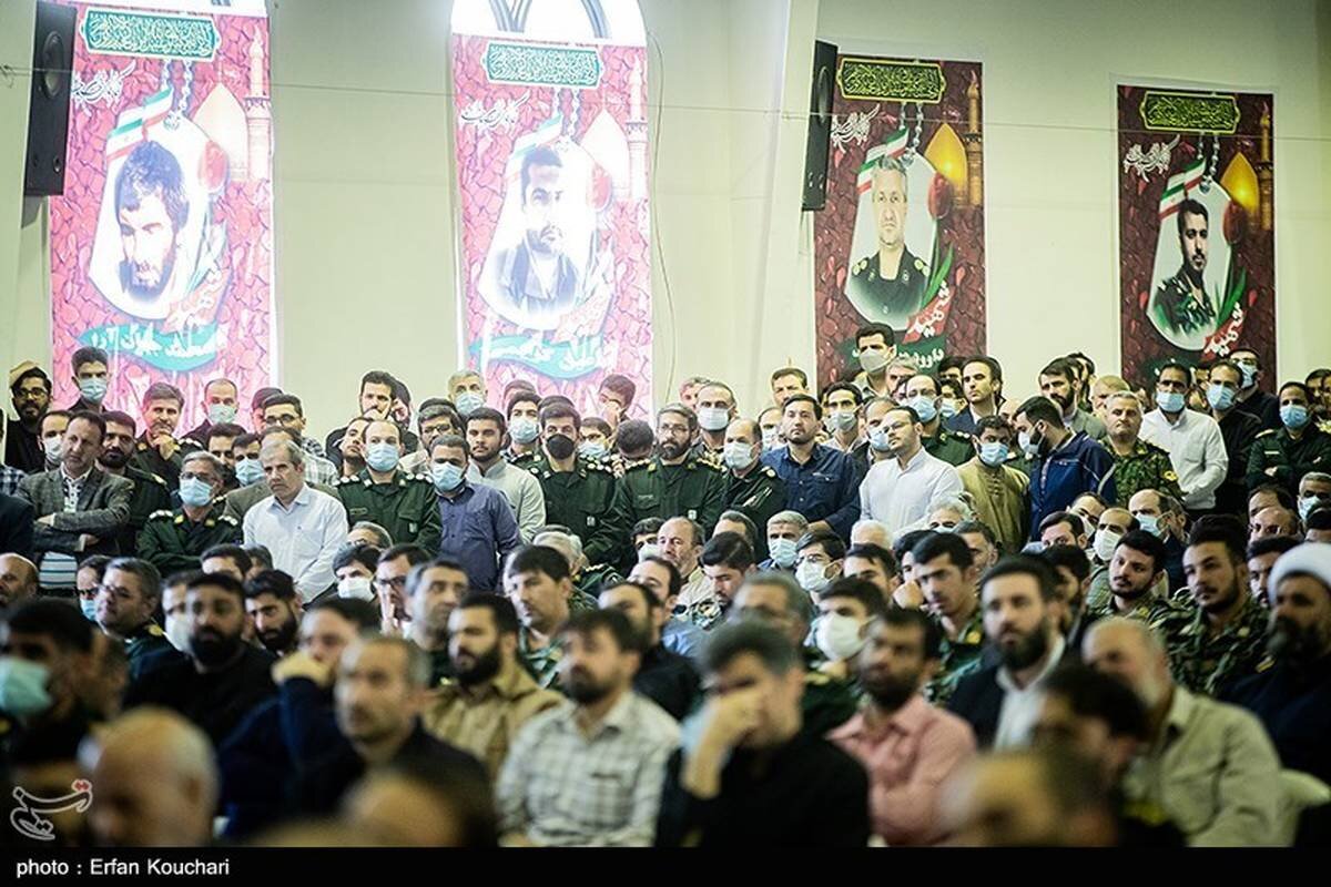 حضور سردار قاآنی در مراسم بزرگداشت دو شهید مدافع حرم + عکسها