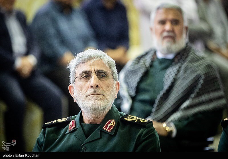 حضور سردار قاآنی در مراسم بزرگداشت دو شهید مدافع حرم + عکسها