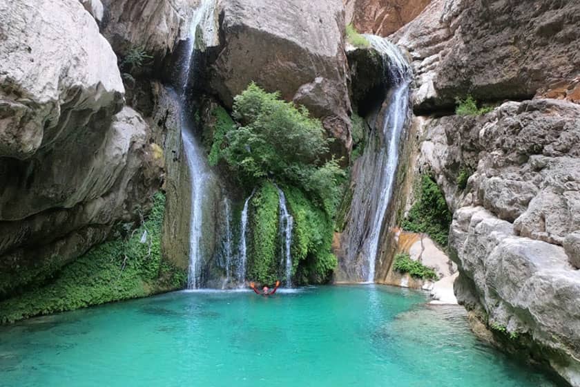 مناطق کوهستانی شیراز در بهار