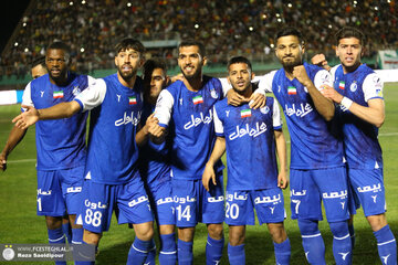 عکس | صحنهای که شاید قهرمانی را از استقلال بگیرد! عکس | صحنهای که شاید قهرمانی را از استقلال بگیرد!