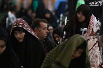 شب احیا در حرم امام رضا