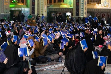 شب احیا در حرم امام رضا
