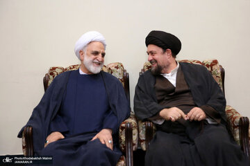 عکس متفاوت از اژهای و سیدحسن خمینی در «شب قدر» عکس متفاوت از اژهای و سیدحسن خمینی در «شب قدر»