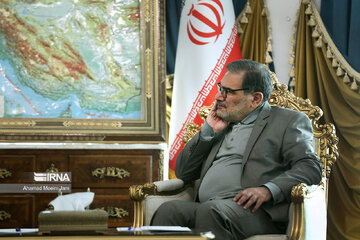 منبع درز دادن اسناد ادعایی علیه شمخانی کجاست؟ /  راز تعییر ناگهانی دبیر شورای عالی امنیت ملی
 منبع درز دادن اسناد ادعایی علیه شمخانی کجاست؟ /  راز تعییر ناگهانی دبیر شورای عالی امنیت ملی