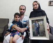 حمله تند فارس: پدر کیان پیرفلک گفته از «مجاهد کورکور»، قاتل محکوم به اعدام  فرزندش، «شکایتی» ندارد! / مادر کیان با مادر مجاهد، «عکس یادگاری» گرفته