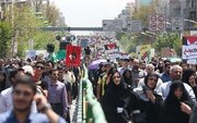 حضور «کم‌حجاب» کنار چادری‌ها در راهپیمایی روز قدس ۱۴۰۲ تهران / عکس