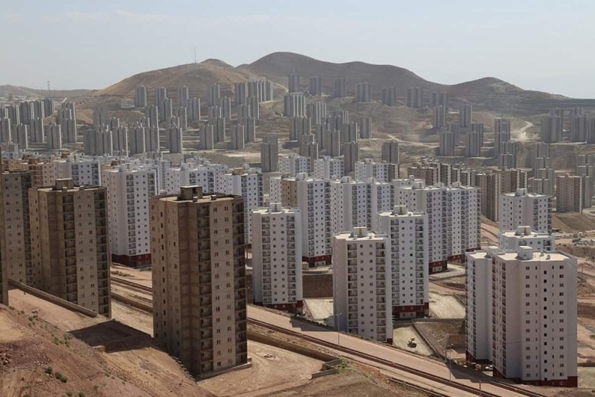 احتکار به مسکن مهر رسید/ واحدها را ۵٠ میلیون خریدند، ٣ میلیارد تومان میفروختند