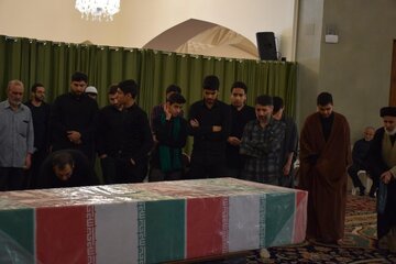 مراسم تشییع پیکر مطهر شهید گمنام دفاع مقدس در لواسان