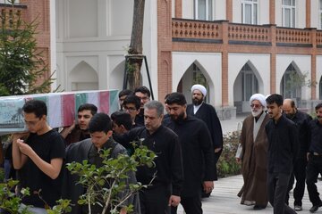 مراسم تشییع پیکر مطهر شهید گمنام دفاع مقدس در لواسان