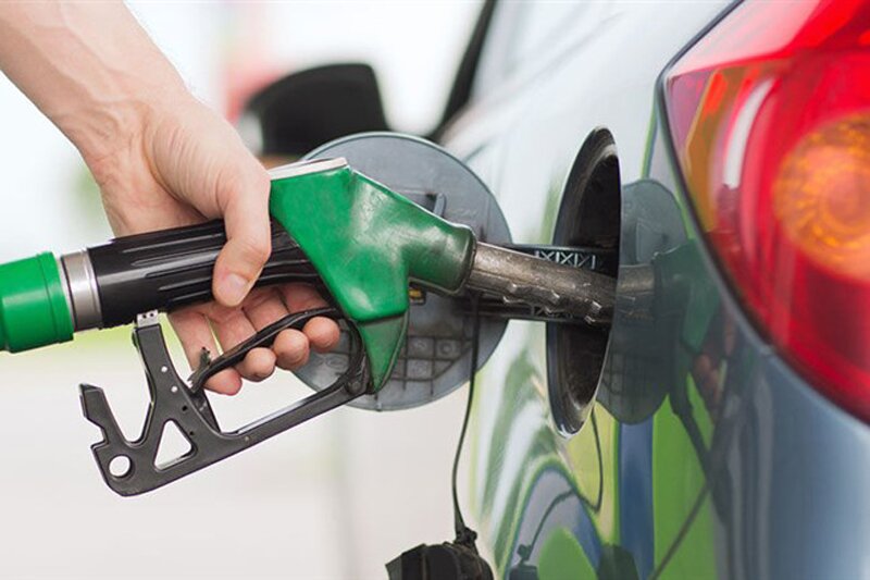 ببینید | اظهار نظر جدید وزیر نفت در خصوص شایعات پیرامون قیمت بنزین: گران….