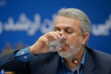 نماینده مجلس: با «بیانات رهبری»، استیضاح وزیر صمت «منتفی» است / «مشکلات صنعت خودرو»، تقصیر دولت روحانی است      