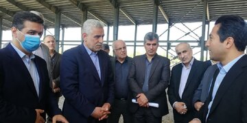 بازدید استاندار از یکی از واحدهای تولیدی رشت