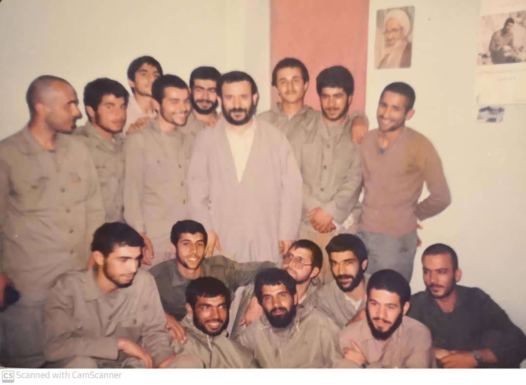شیخ حسین انصاریان با چه ترفندی، خود را به «خط مقدم جبهه» میرساند؟ + عکسهای دیدهنشده