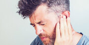 علت وزوز مداوم گوش چیست و چگونه آن را درمان کنیم؟