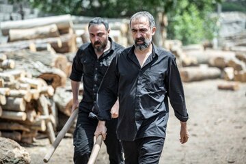 سینما قدس تهران پس از سال‌ها زنده شد/ تصاویر جدید از سریال پوست شیر