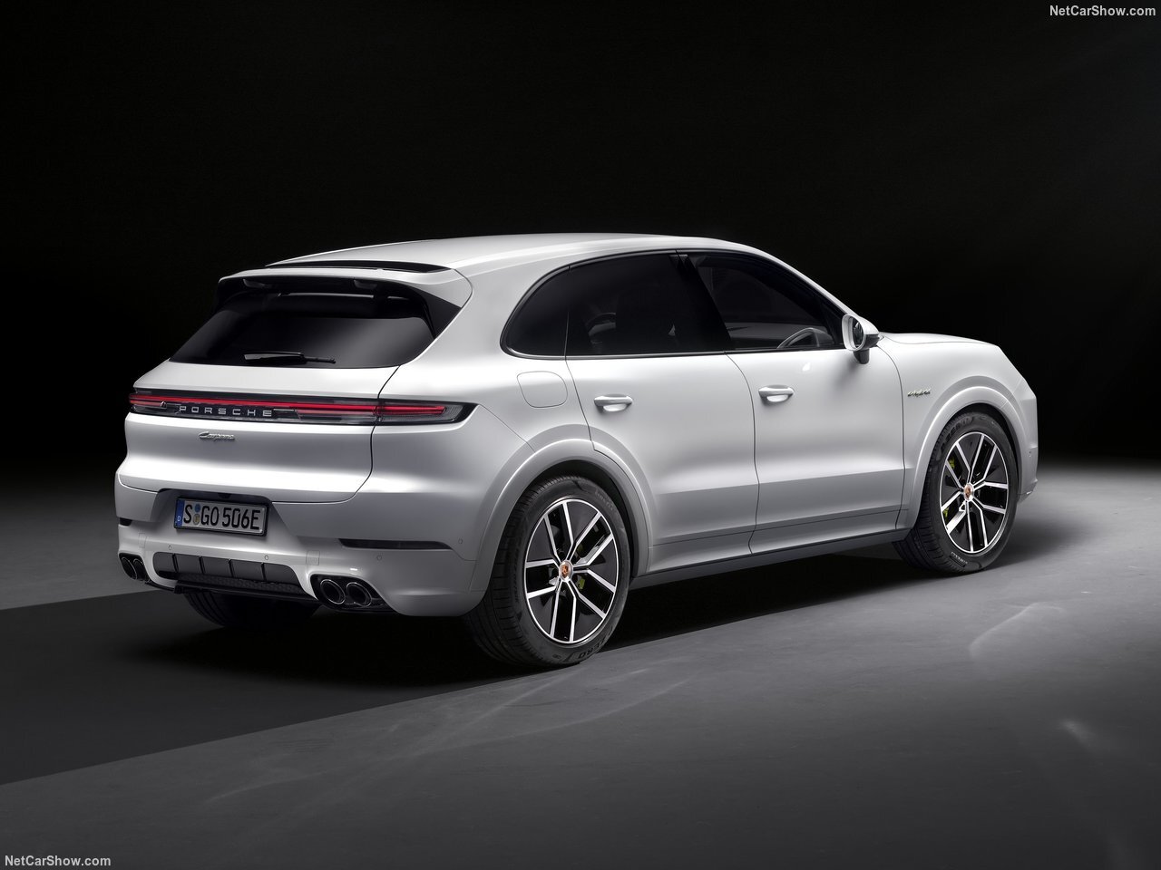 پوست اندازی پرچمدار شاسیبلندهای پورشه که با خیابانهای ایران آشناست/ عکس