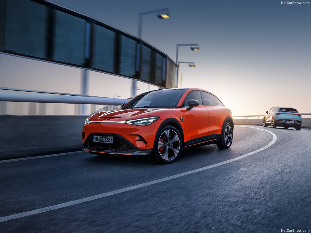 تولد فرزند جدید بنز و جیلی در چین/ اولین کوپه اسپرت و کاربردی دنیا / عکس