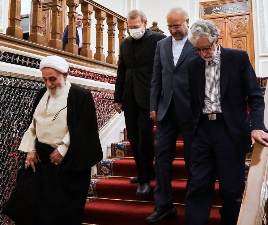 اعلام موضع لاریجانی درباره شائبه «رویکرد سیاسی و انتخاباتی» افطاری قالیباف 