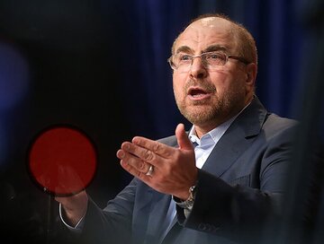 قالیباف: «جهاد تصمیم» برای مسؤولان مهمتر از جهاد تبیین است