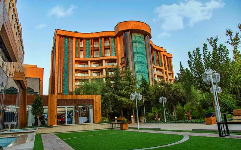 قیمت رزرو هتل در کلان شهرها