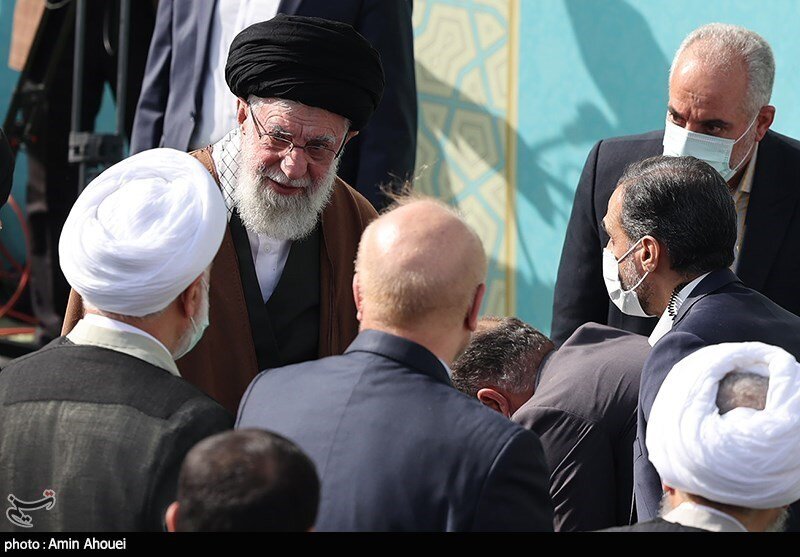 عکسهای متن و حاشیه نماز عید فطر به امامت رهبر انقلاب