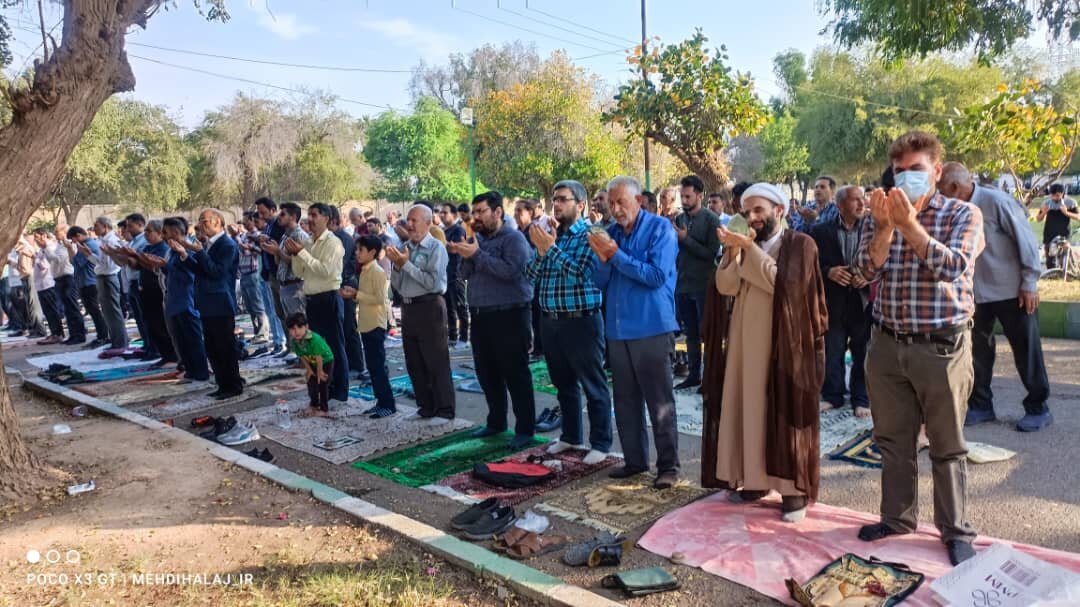 نماز عید فطر در دزفول برگزار شد