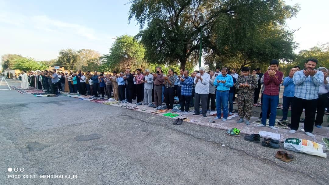 نماز عید فطر در دزفول برگزار شد