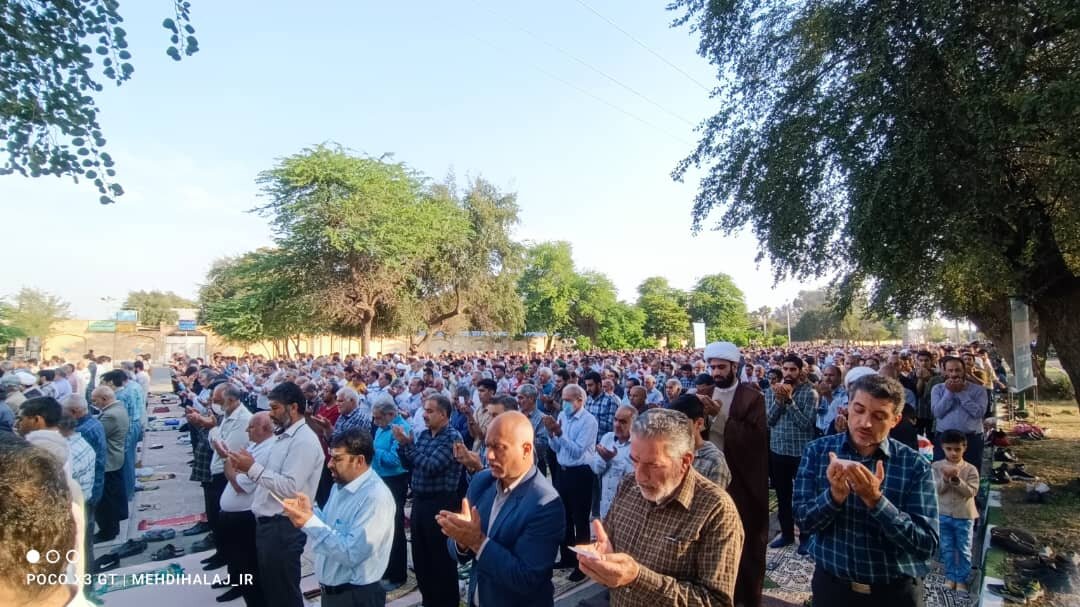 نماز عید فطر در دزفول برگزار شد