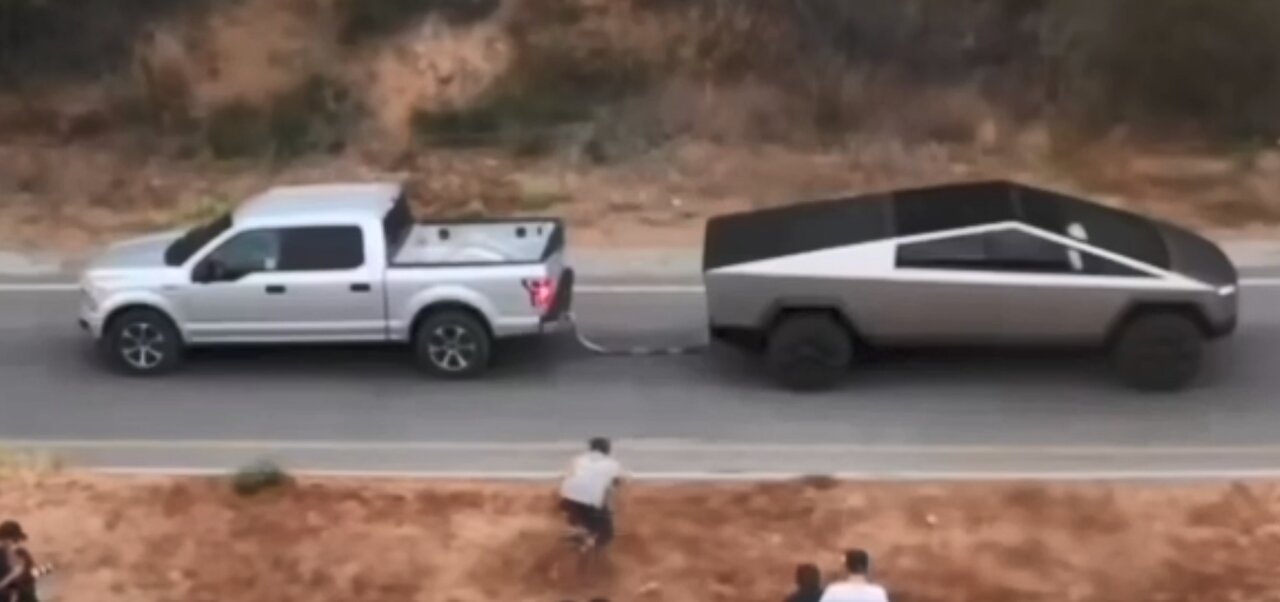 زور سایبرتراک به فورد چربید!