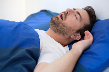 چگونه میتوان از شر خروپف کردن خلاص شد؟ چگونه میتوان از شر خروپف کردن خلاص شد؟