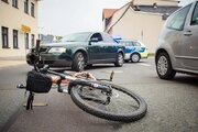 ببینید | کشته شدن یک دوچرخه‌سوار پس از تصادف وحشتناک در خیابان