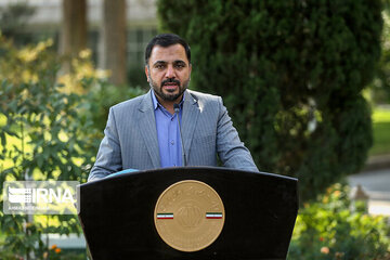 وزیر ارتباطات: بستر قانونی برای برخورد با مافیای فیلترشکنها فراهم شود وزیر ارتباطات: بستر قانونی برای برخورد با مافیای فیلترشکنها فراهم شود