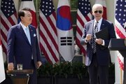 ببینید | رفتار عجیب جو بایدن در دیدار دیپلماتیک با رئیس جمهور کره جنوبی