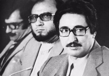 عکس کمتر دیدهشده از بنیصدر و میرسلیم در «زورخانه»