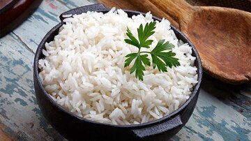 روش درست نگهداری از برنج پخته شده؛ چرا گرم کردن مجدد برنج خطرناک است؟