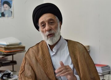 هادی خامنه‌ای: «رکورددار» روزنامه‌های توقیف‌شده هستم / خداوند، «معجزه‌ اینترنت» را به ما داده