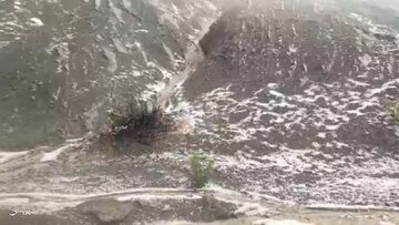 ریزش تگرگ در برخی مناطق هرمزگان/ بارندگی‌ها در شمال و شرق استان خسارتی نداشت