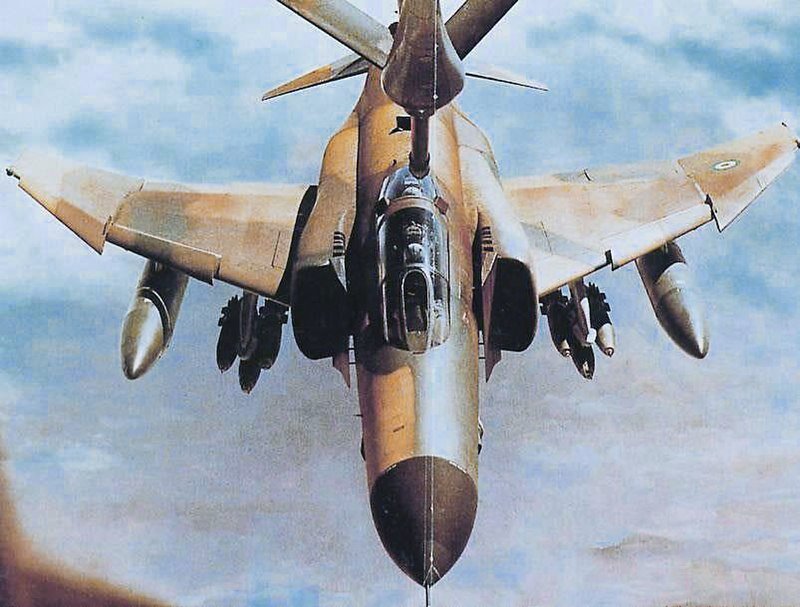 یکی از برترین جنگنده‌های تاریخ در آسمان ایران/ عکس