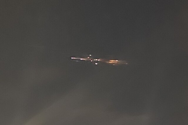 مشاهده درخششی عجیب در آسمان غرب آمریکا / عکس