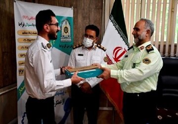 تقدیر از مامور پلیس راهوری که شجاعانه به دل آتش زد