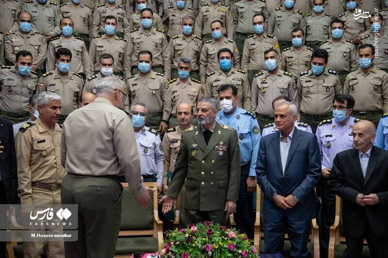 گرامیداشت ویژه «مقام معلم» به سبک نظامیان + عکسها