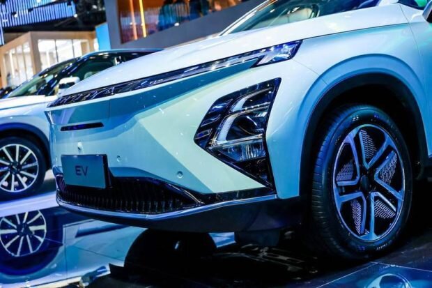 رونمایی از یک شاسی بلند چینی برقی جدید/ عکس