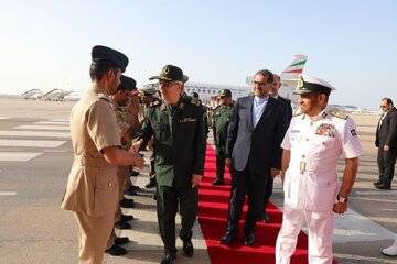 Iran military chief arrive in Oman on official visit