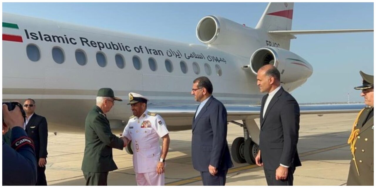 دیدار رئیس ستاد کل نیروهای مسلح ایران با همتای عمانی در «مسقط» عمان + عکس