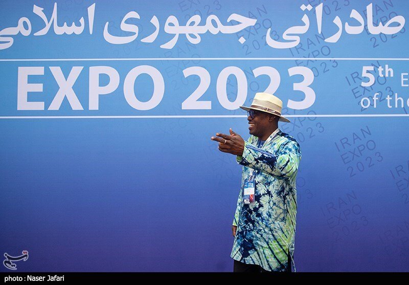 حجاب و پوشش متفاوت زنان و مردان در مراسمی با حضور رئیسی + عکس ها