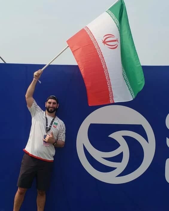 نخستین حضور ایران در مسابقات جهانی موج سواری لانگ برد