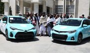 طالبان رنگ تاکسی‌های افغانستان را تغییر داد/ عکس